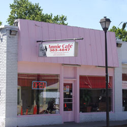 Annie Cafe
