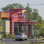 Cynical critic checks out chain burgers