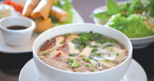 Bowl o' Pho at Roots. LEO photo by Frankie Steele