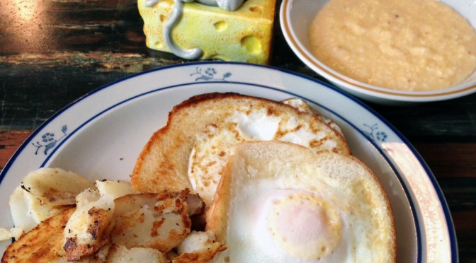 Eggs in a hole and cheese grits at Eggs Over Frankfort.