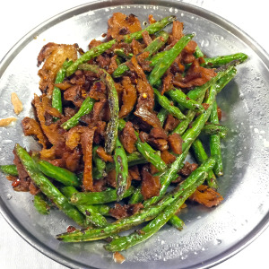 Mock duck, mì can xào dau, at Vietnam Kitchen.