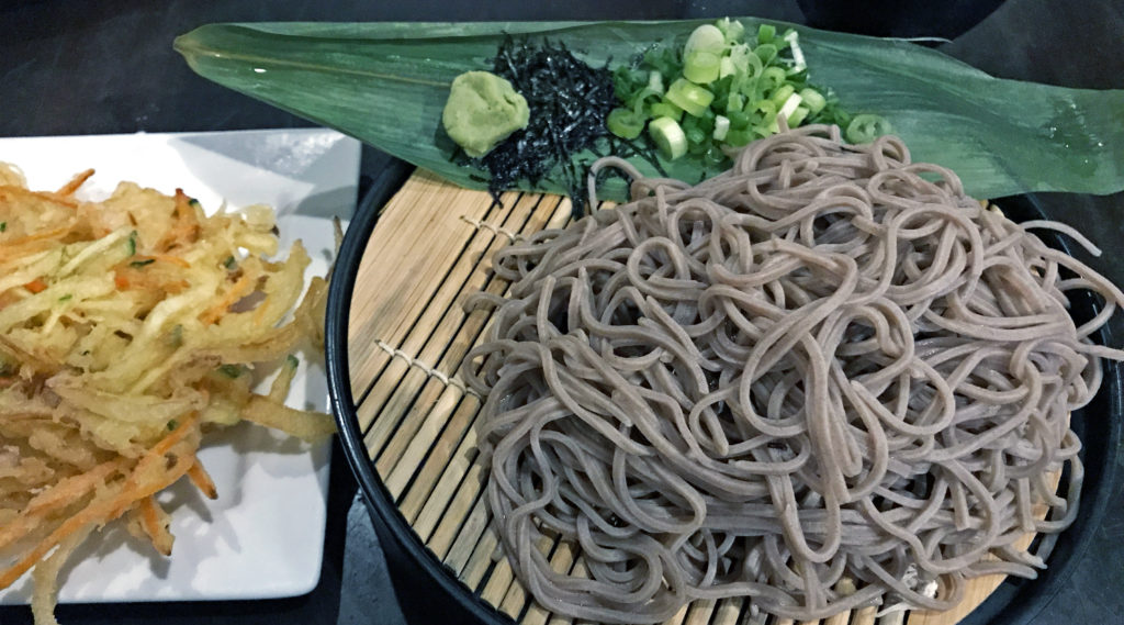 HikoAMon’s zarusoba, cold summer buckwheat noodles, with a tempura “pancake