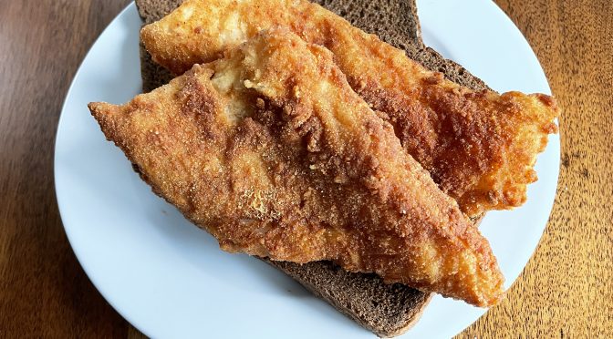 Sal's offers its fresh-fried Icelandic cod on your choice of white bread or dark, aromatic rye.